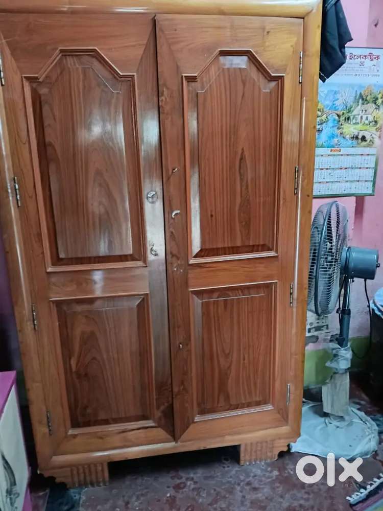 Want to sell wardrobe