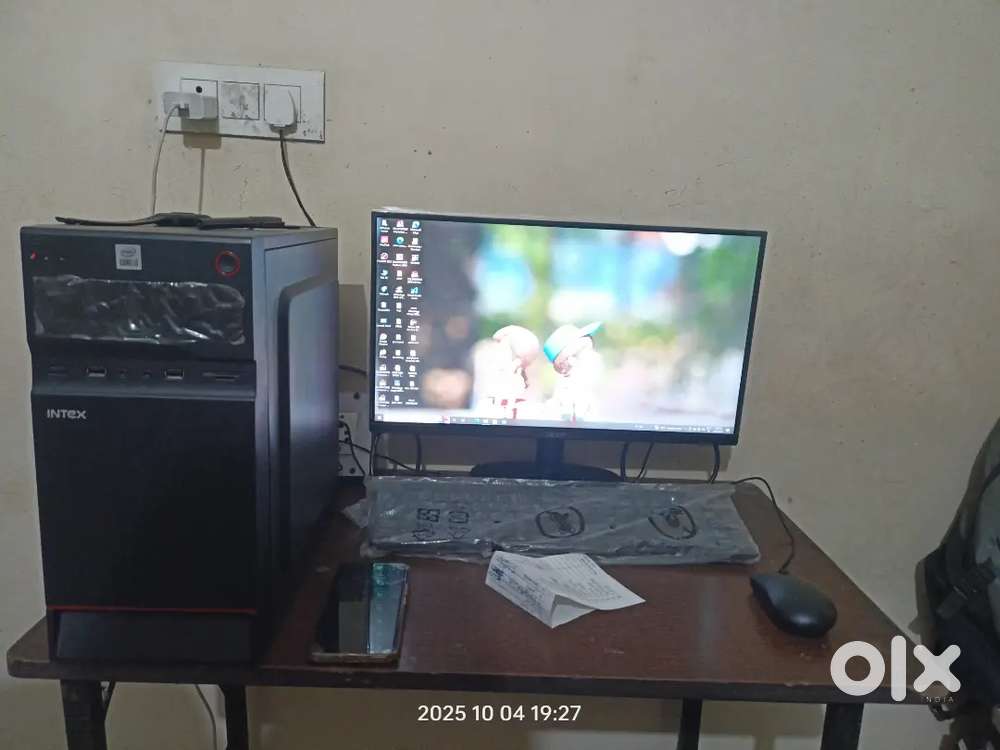 Intel i3 10th generation Pc accer desktop with original paper.