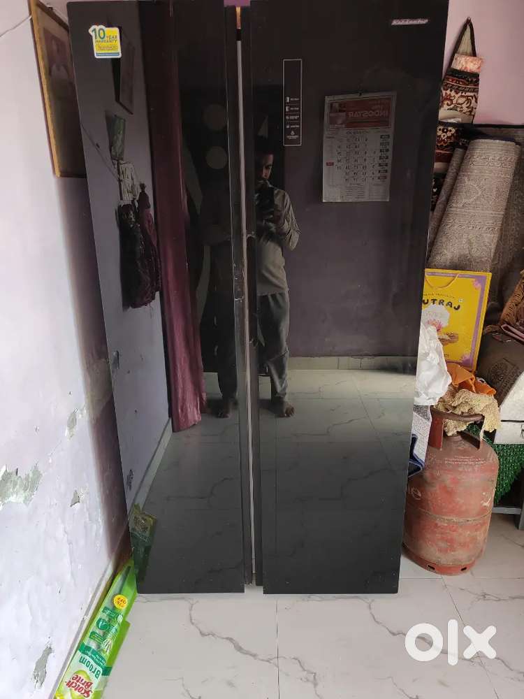 Side by side fridge