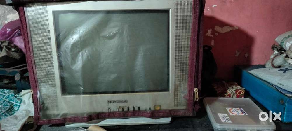 Old Hyundai TV