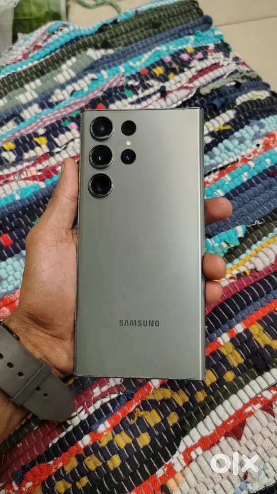 S23ultra mobile neat and clean piece box piece only 8 months used