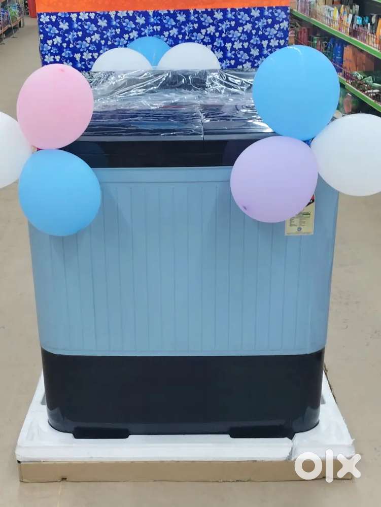 A fresh piece Lloyd Semi automatic 7kg Washing Machine for Sale