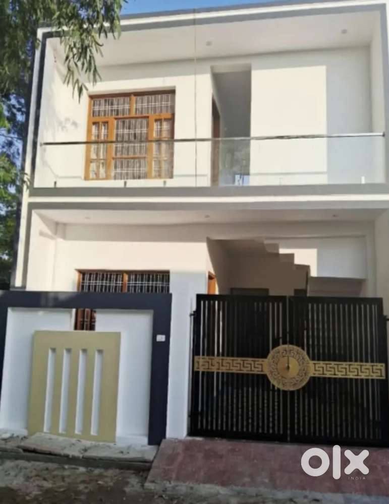 Villa near BBD University