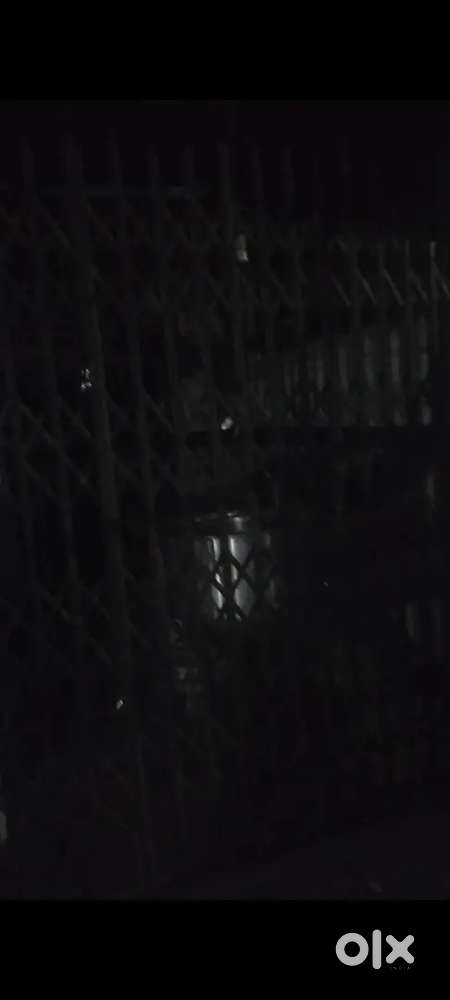 Naddinaka police station ke samne