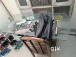 6 chair dinning table with glass top