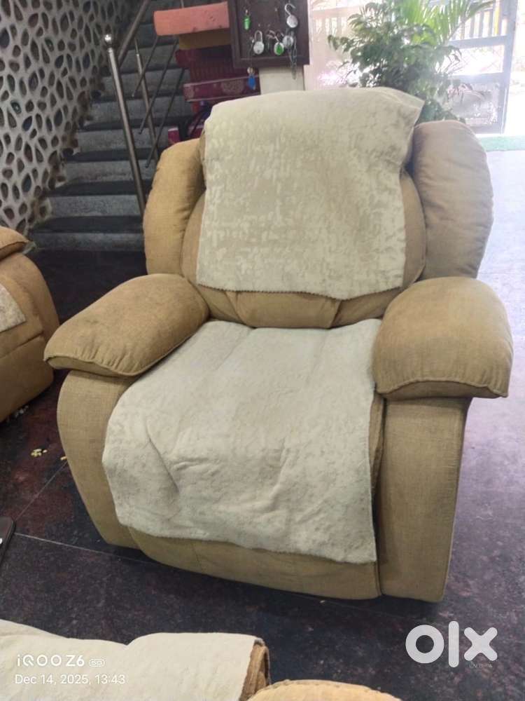Electrical recliner sofa 3+1+1