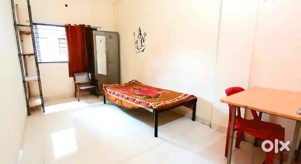 Non sharing attached bathroom 8500/-
Private room
Fully Furnished