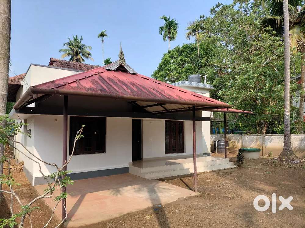 Rent house north paravoor 3 bhk rent 11