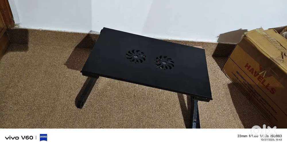 Portable Tabletop Laptop Fan with Flexible Stand