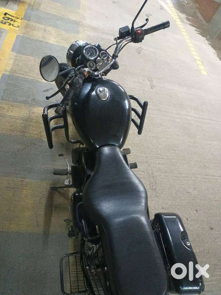 5 Yrs Old Bullet JET Black - 350 ES EFI - Royal Enfield
