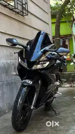 Yamaha R15 V3
