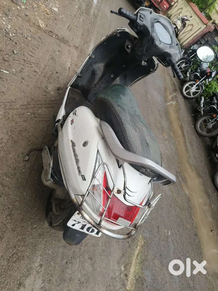 I want to sell my Activa 3g white colour