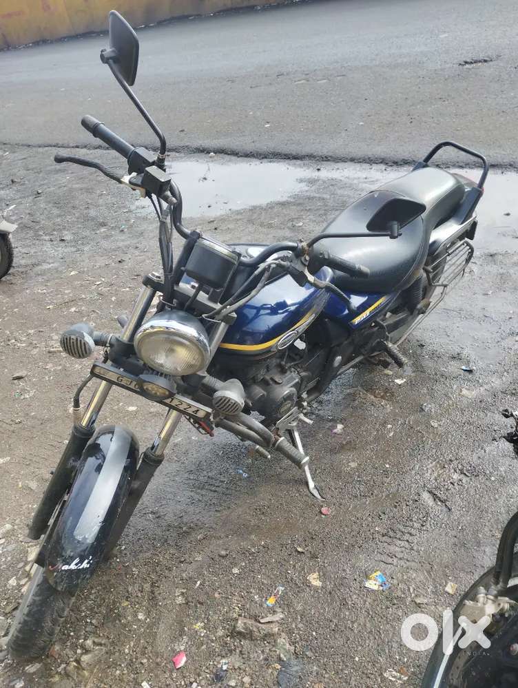 Bajaj avenger street 150