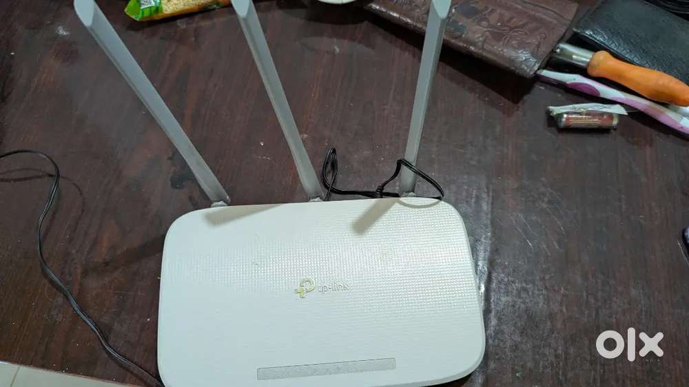 This is TP link router i want to sell its it's very good condition