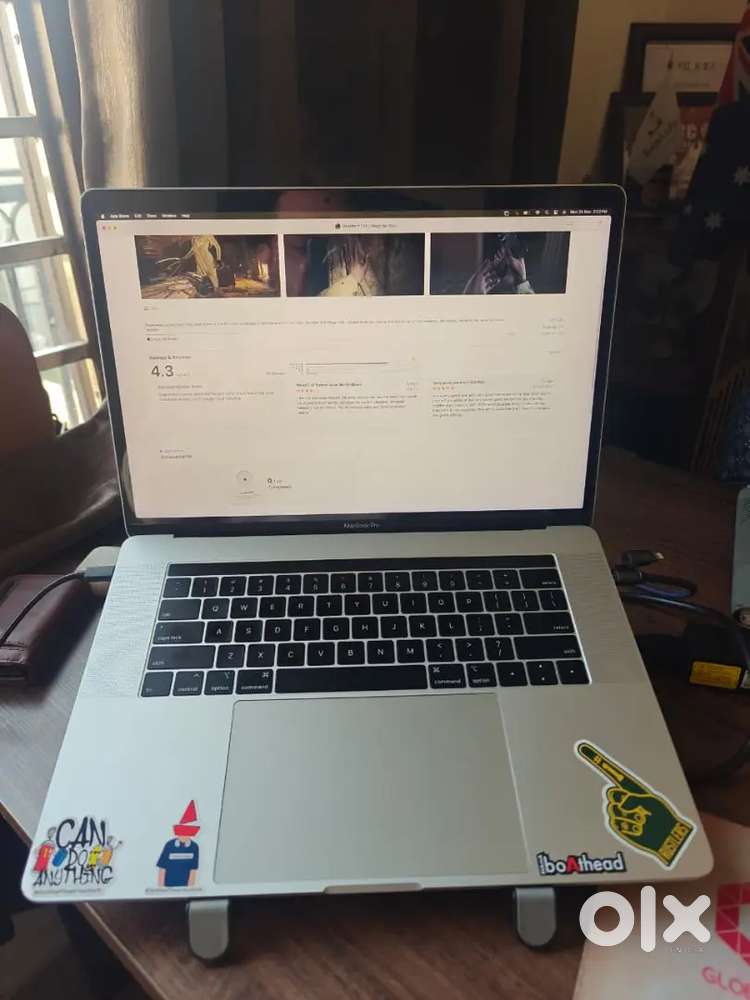 Apple MacBook Pro 15.3 touchbar