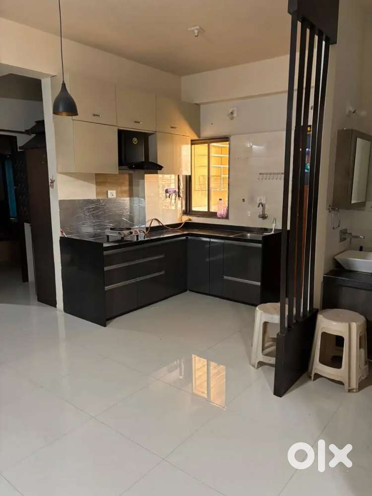 3 bhk furnished flat new Alkapuri narayan gardan Vadodara