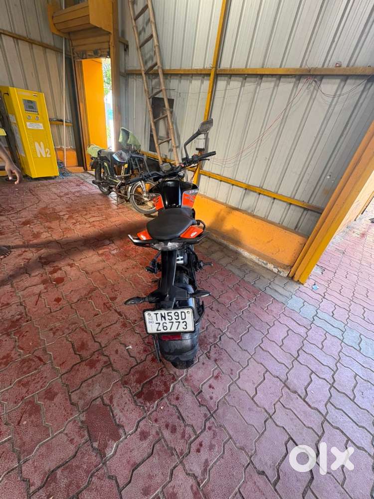 Ktm duke 200