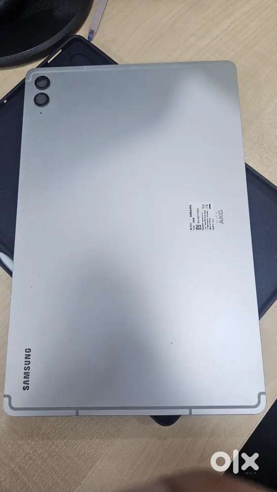 Samsung galaxy S9 FE plus 8GB, 128GB only 4 months old