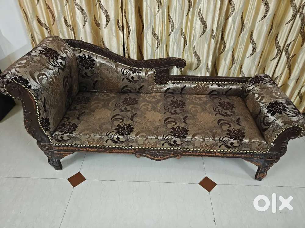 Deewan cum Sofa