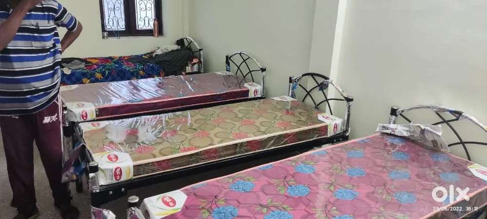 ADAMBAKKAM RAJ MAHAL NEAR MENS HOSTEL WITH FOOD WI-FI