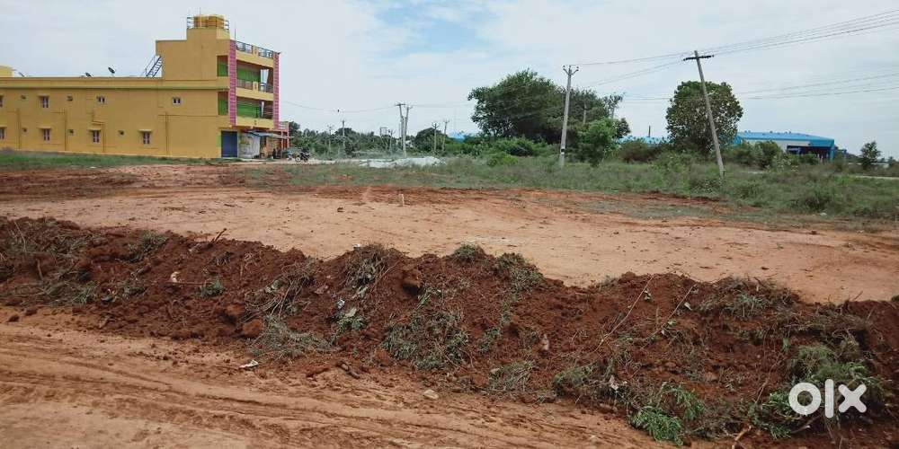 Site for shops purpose in Hosur - Anekal Main Road, South Face, 8Cent