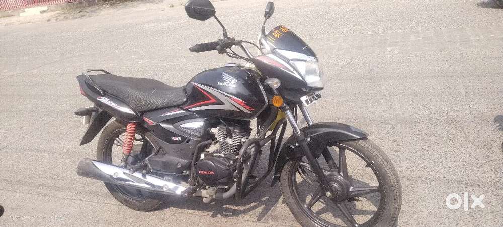 Honda shine 2019 bechna hai showroom condition 46000km running