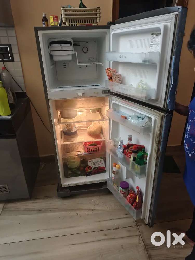 LG fridge 260ltr