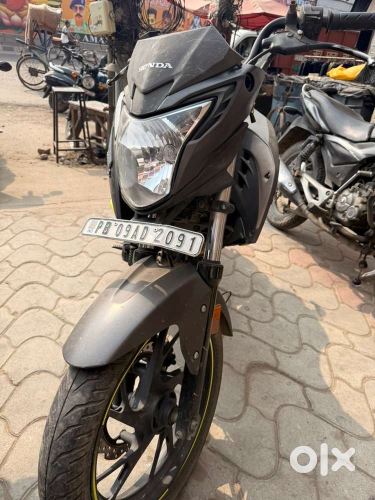 CB Hornet 160r