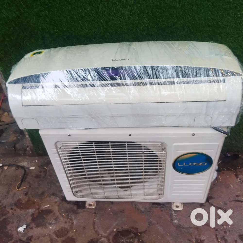 Lloyd split AC 1 ton full working condition and warranty