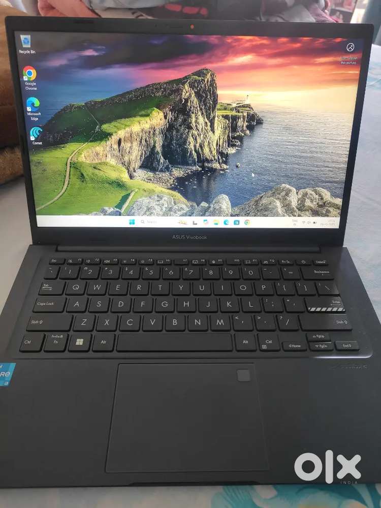 Asus i3 2 Year old 512 / 8 GB