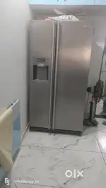 SAMSANG Side by side fridge