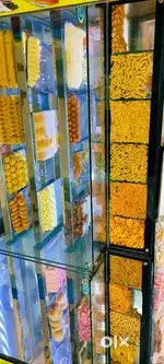 Corner road - Running sweet shop bakery