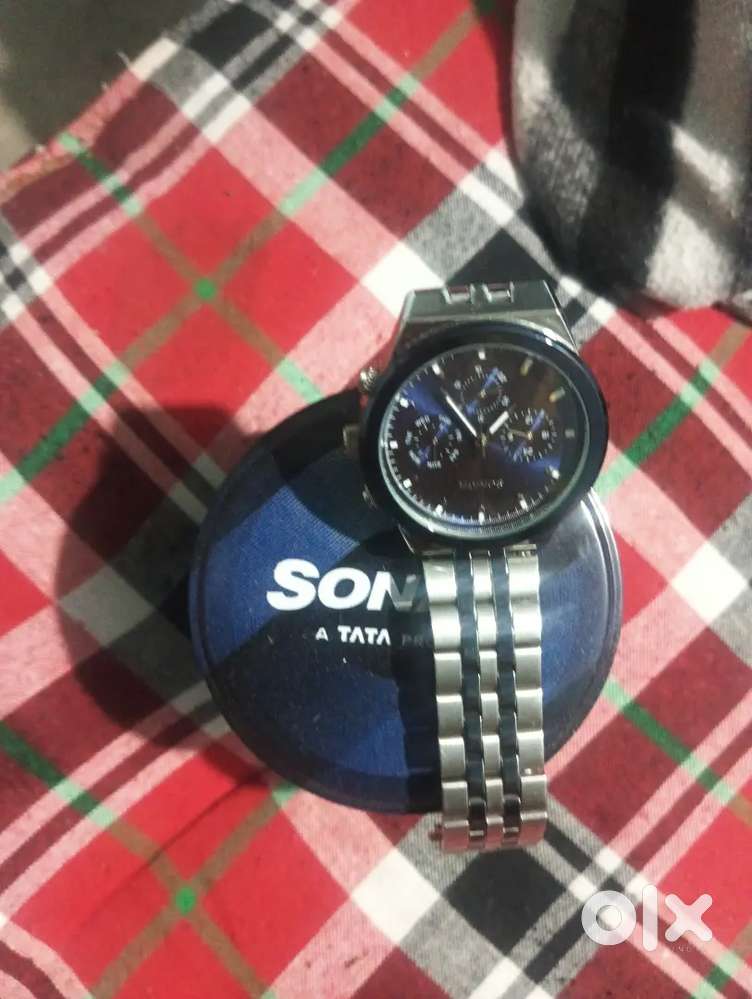 Sonata wrist watch