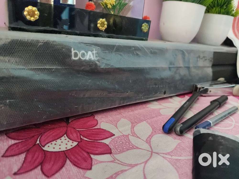 BoAt Avante Bar 2050(160Watt)80+80