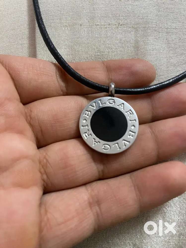 Bvlgari Mother of Pearl Onyx& Steel
Engraved Pendant