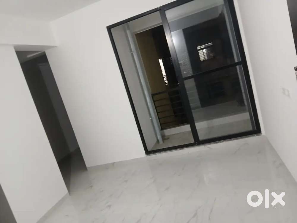 Falt on rent 1 bhk only for family