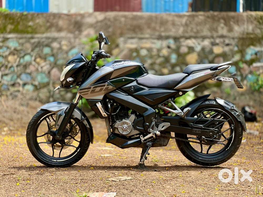 BAJAJ PULSAR NS200 1st OWNER MINT CONDITION