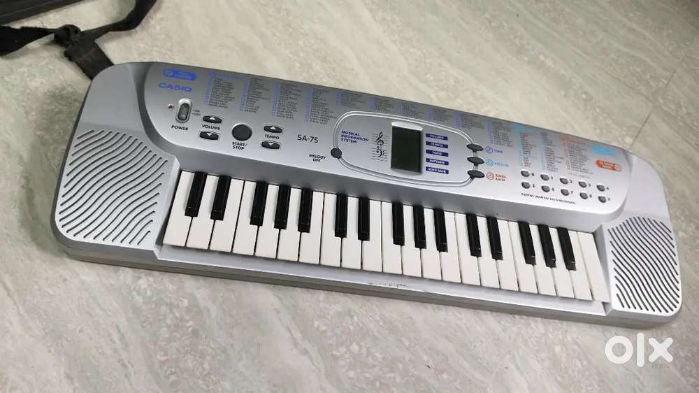 CASIO MUSIC KEYBOARD