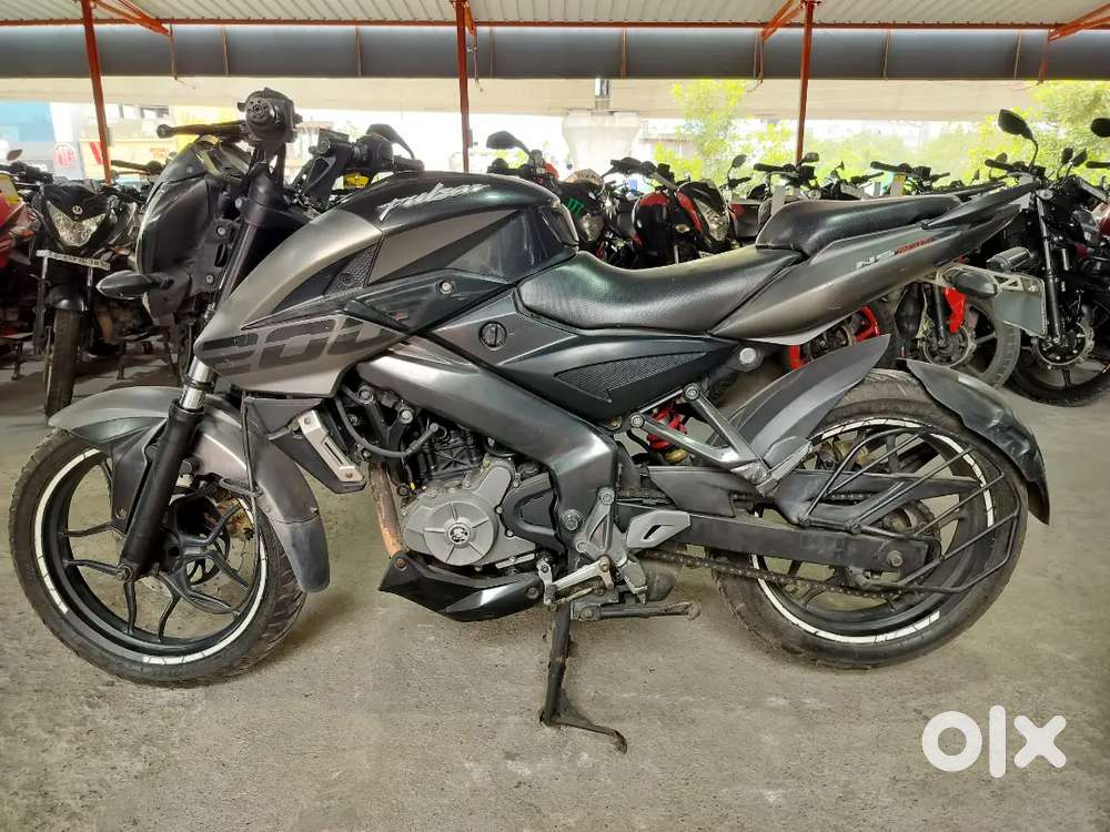 30880 km Pulsar Ns 200 year 2017 ns200