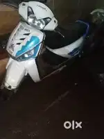 Mahindra gusto 125cc