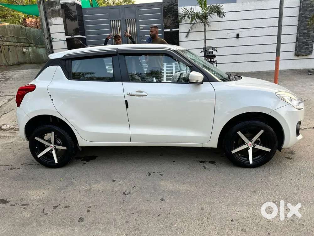 Maruti Suzuki Swift 2020 Petrol 75000 Km Driven