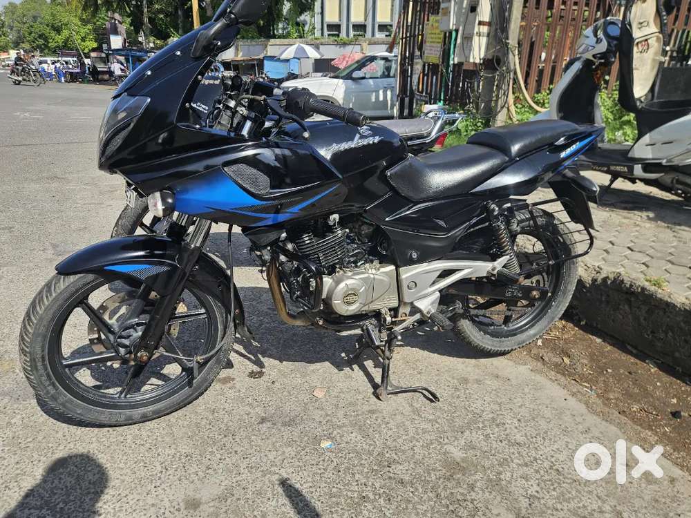 Pulsar 220