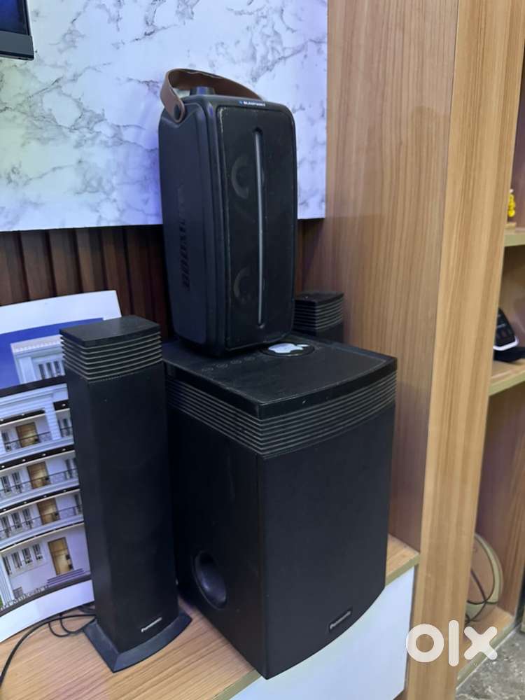 2 speaker Panasonic and Blaupunkt