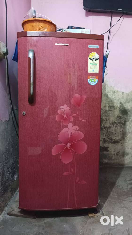 Kelvinator Fridge 190L