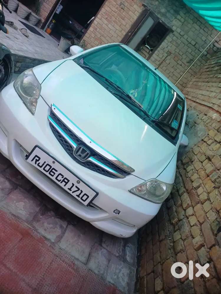 Honda City ZX 2006 Petrol Well Maintained