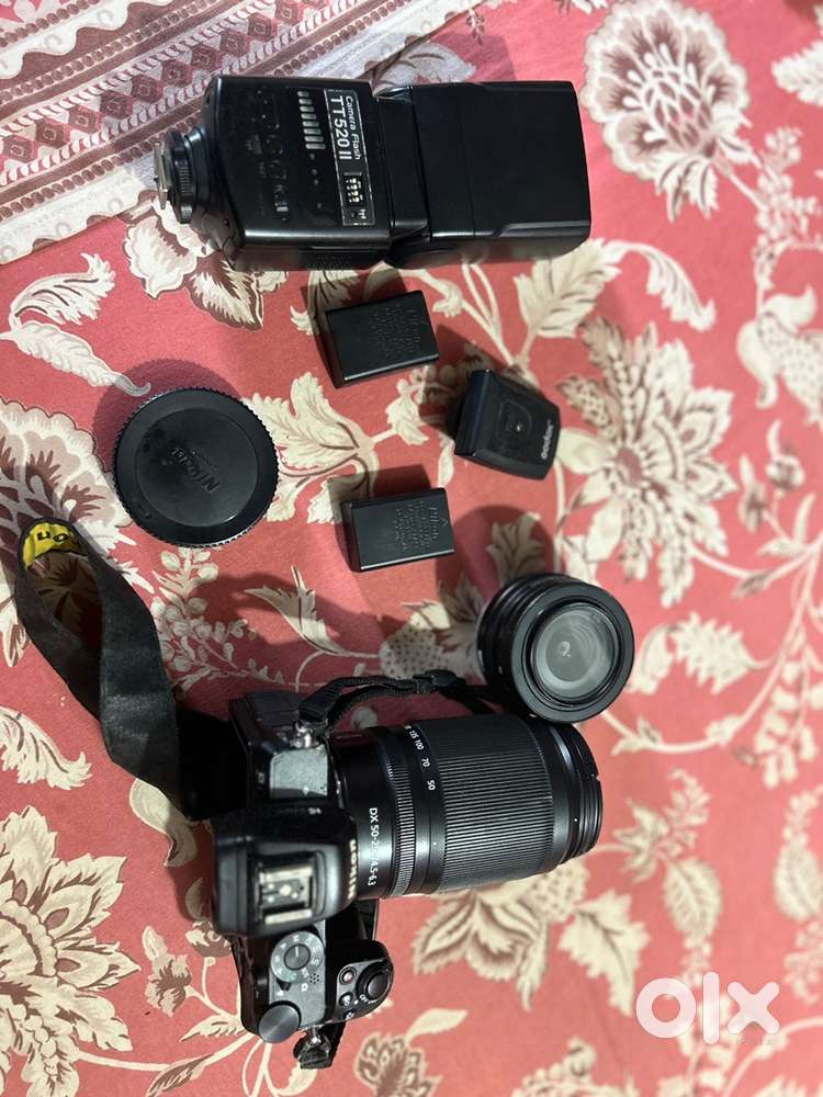 Nikon z50 mirror less camera sell