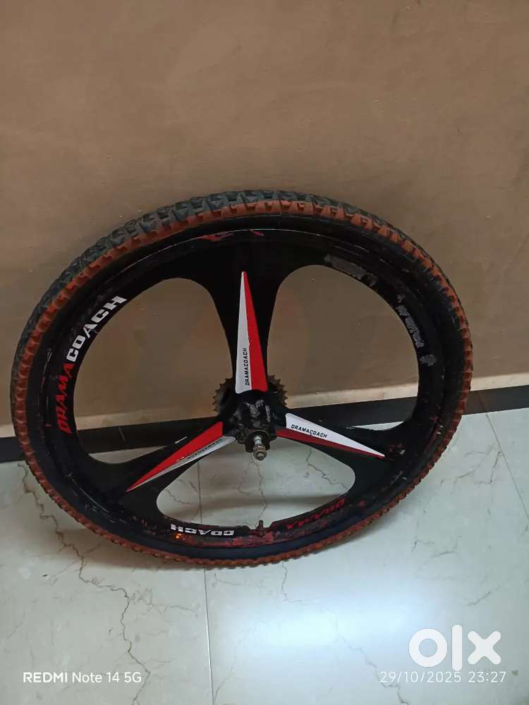 Used Alloy wheels with tyre for bicycle