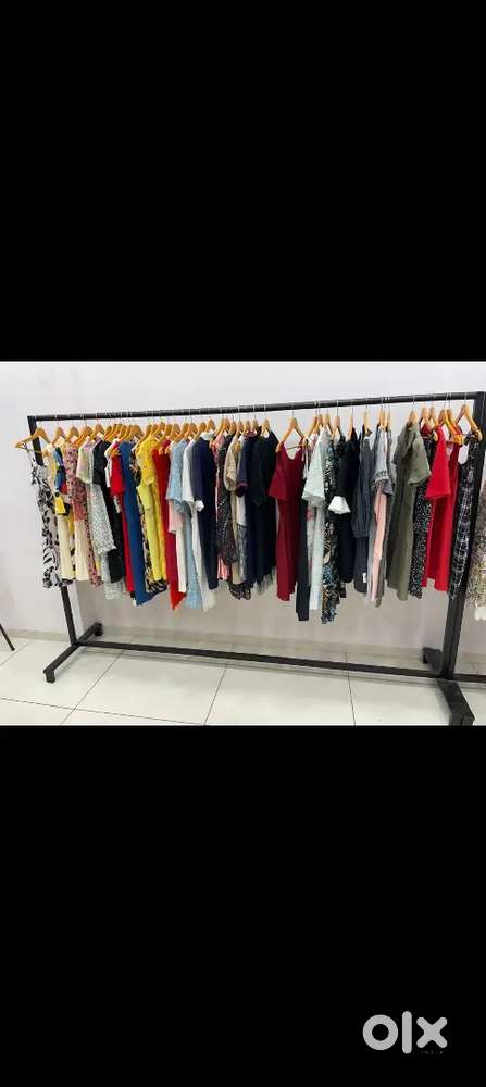 Clothing ss racks 4 racks