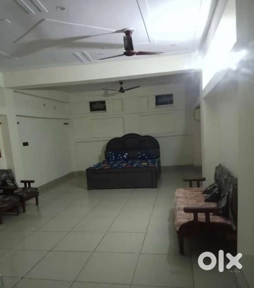 Independent floor Flat 1 room set Furnished