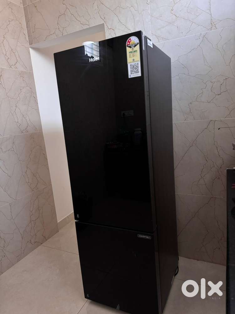 Haier 265L Refrigerator – Black Glass, Like New